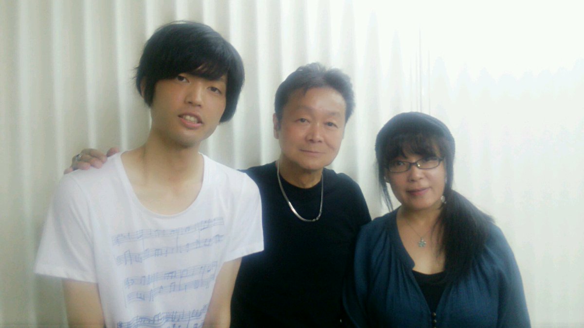 ぐる ラジ ラジオドラマ てるてる坊主 作 京地達哉 キャスト 左より 岬 服部 樹 てるてる坊主 井口 成人 Tv お天気お姉さん 飛志津ゆかり