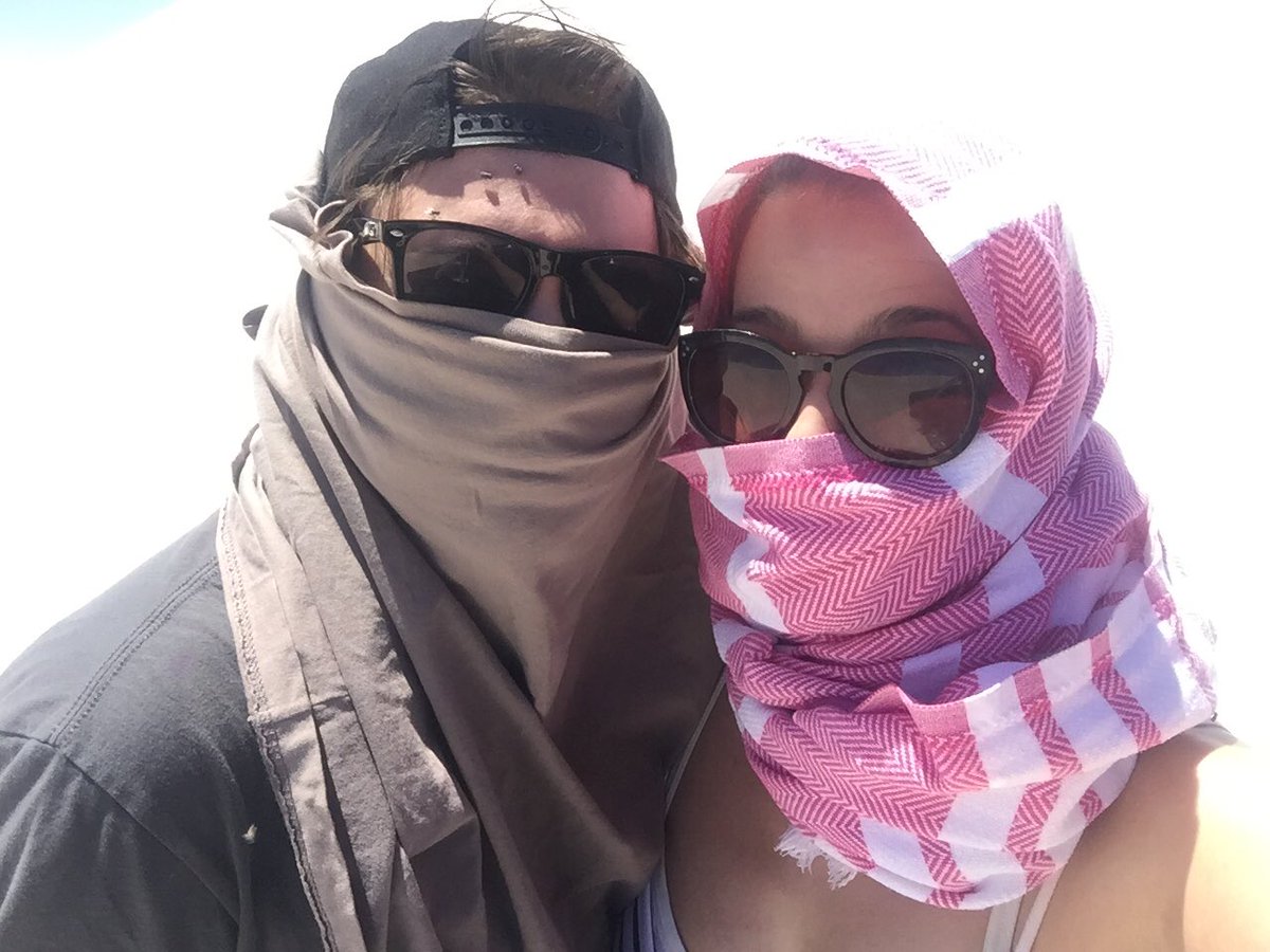 EmiryClare's tweet image. Great day of sand boarding, beach and making new friends.. who snuck in the photo via Chads forehead