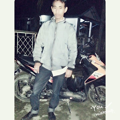 Mjamin14's tweet image. Jalanin  hidup ni  seperti air