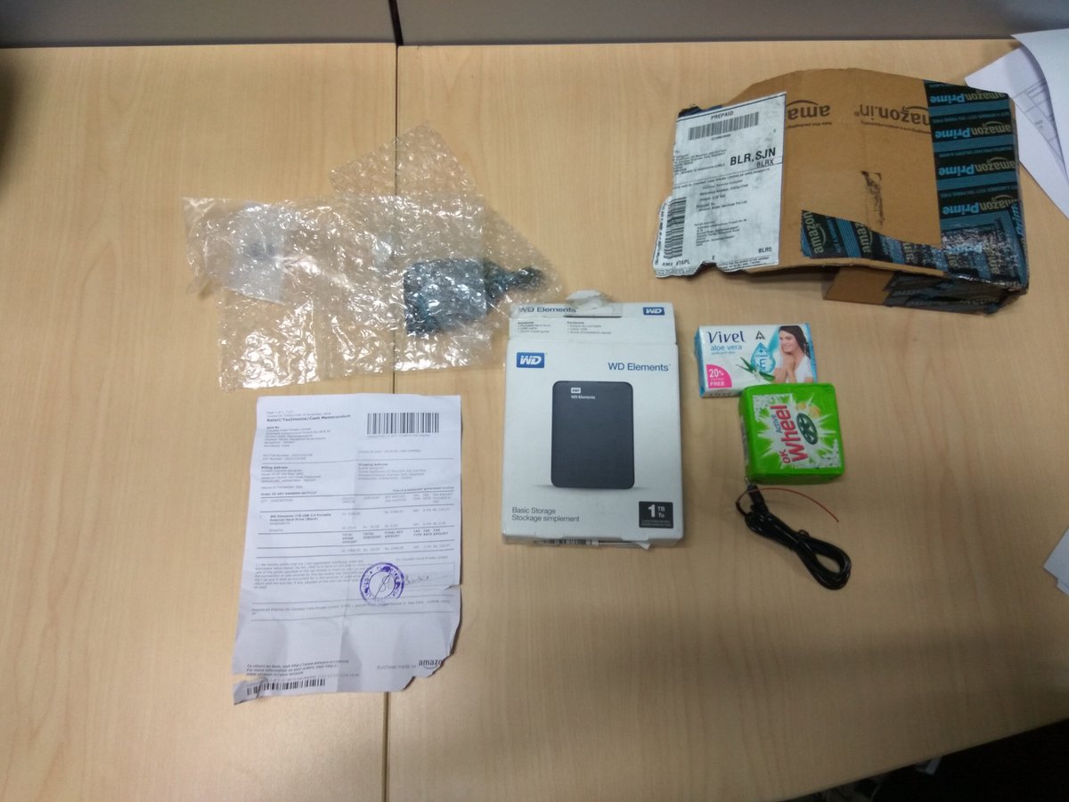 sssubrattt's tweet photo. #Amazon #FraudAmazon
This is what i got inside my Harddisk package ! Unbelievable ! Fraud !! https://t.co/6fldMuhi5U