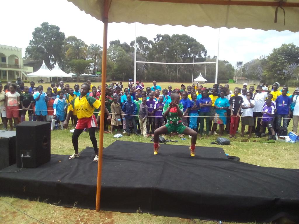YVNairobi's tweet photo. ↙.#YouthVoicesofNairobi
       #AmaniYouthFestival 
      # Promoting Peace and Cohesion among youth https://t.co/FR5AMXUzih