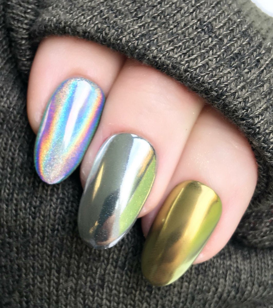 ScratchMagazine's tweet photo. Today's the day! @lovelecente's #Chrome nail powders are NOW AVAILABLE via @SweetSquared. Snap them up via https://t.co/zgxIDI91WR #nailart https://t.co/O4QDBTgTHl