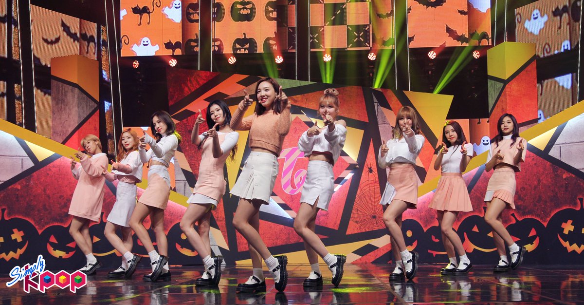 _Simplykpop's tweet photo. #심플리케이팝 #심플리심쿵사
#트와이스 #TWICE
#티티 #TT 2 https://t.co/jXzqtXjqR3