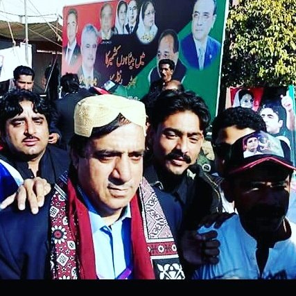 ImranKhanzada_'s tweet image. Salute To Services &amp;amp; Struggle Of Sir @JehangirBader Symbol Of Courage &amp;amp; Commitment, An inspiration, a True Democratic Leader. Me With #RIPJB