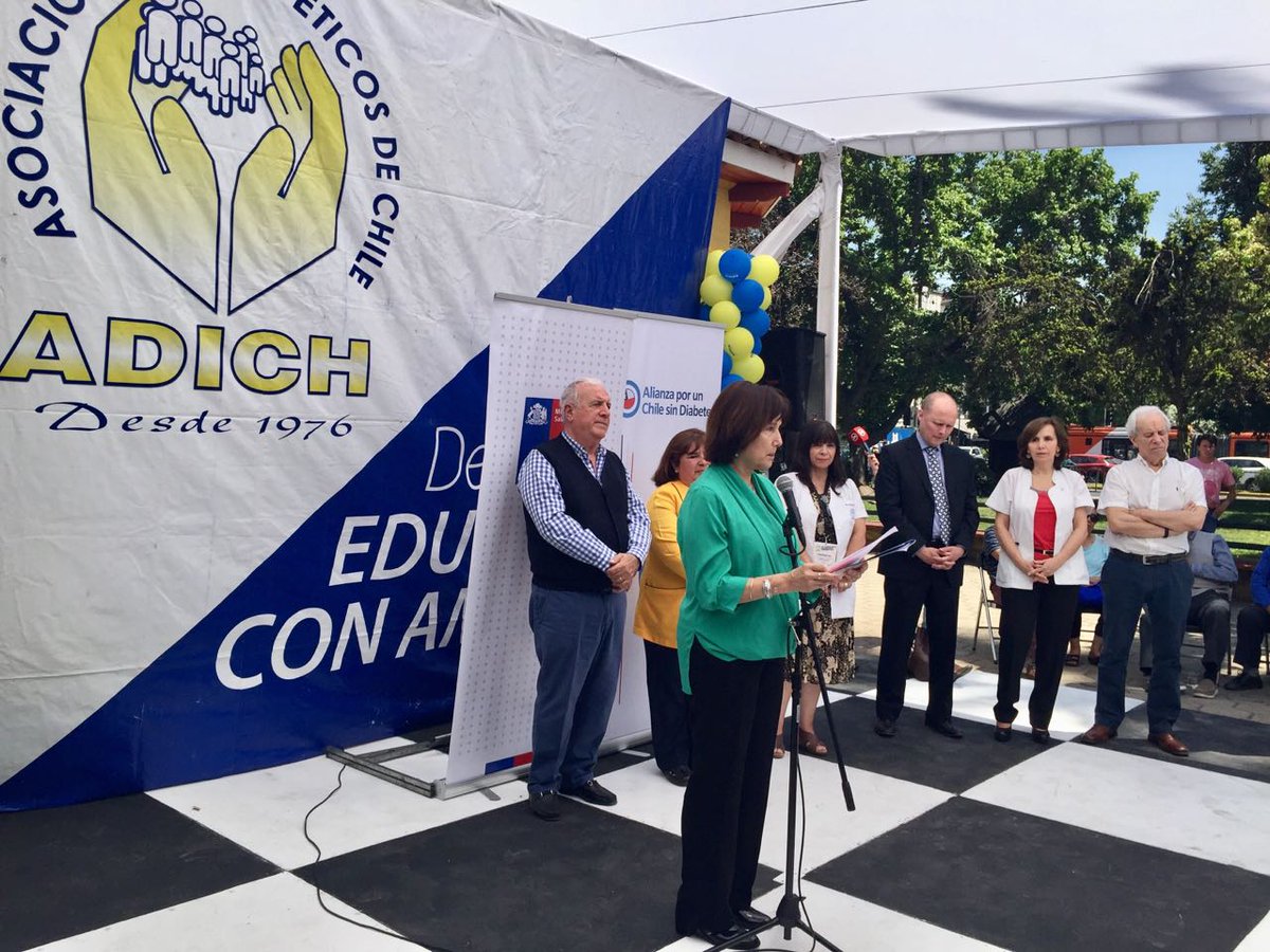 ministeriosalud's tweet photo. Ministra destaca que el diagnóstico y tratamiento de diabetes tipo 1 y 2 está cubierto por el GES desde el 2005 #DíaMundialdelaDiabetes https://t.co/lB3pj2M8ms