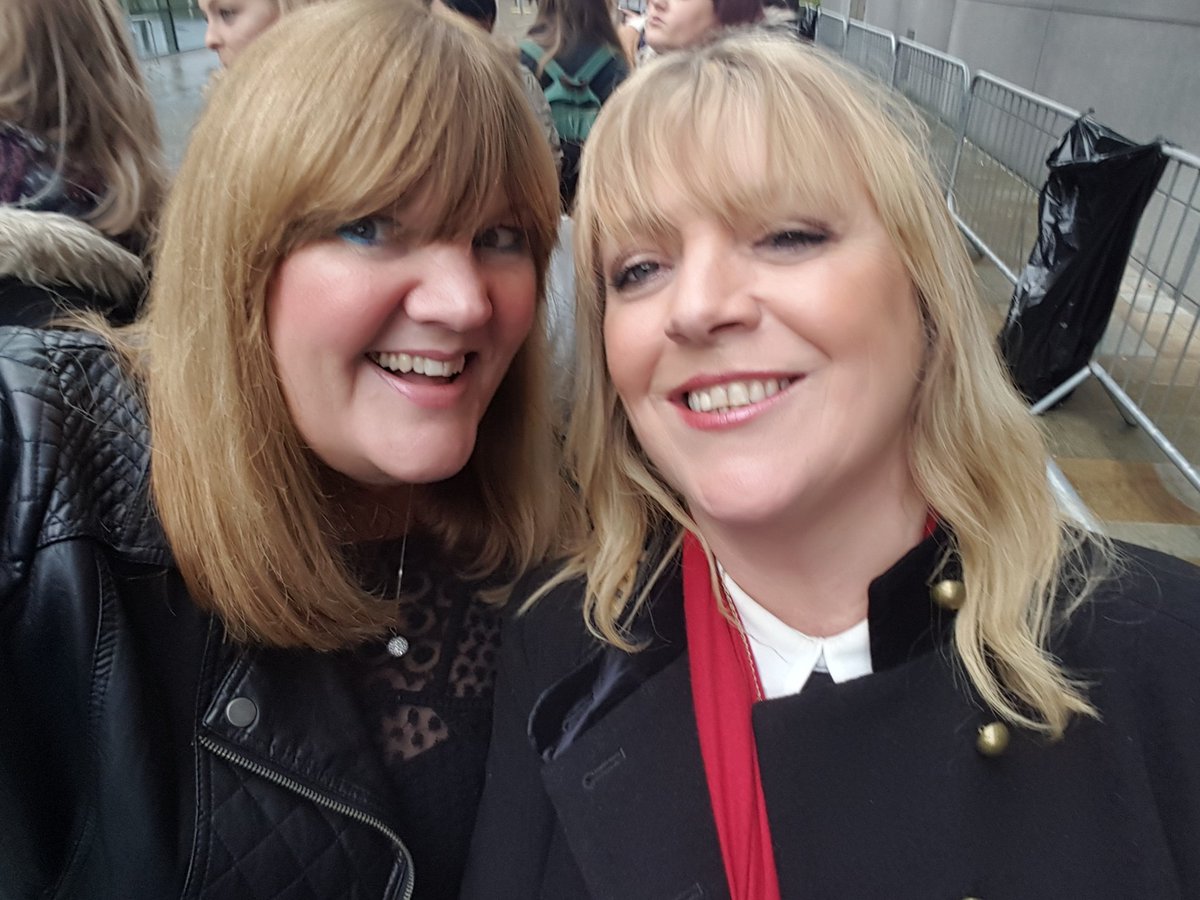 Normsi2's tweet photo. #QueueSelfie with @wendymariehamil @BBCLetItShine @dock10_ @tvaudience @GaryBarlow ...
Excited for #LetItShine π https://t.co/iF2kQoPJVu