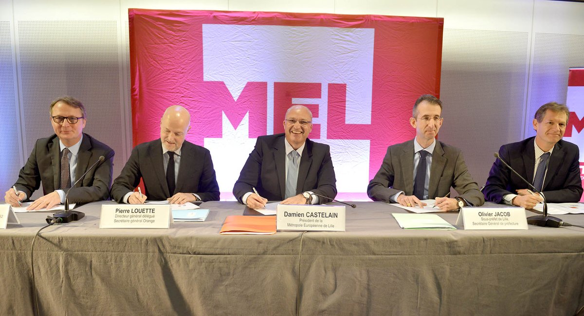 #CP : Signature des conventions pour le déploiement du #FTTH sur le territoire de la MEL avec COVAGE et  <a href="/orange/">Orange</a> bit.ly/2fr0Tkw