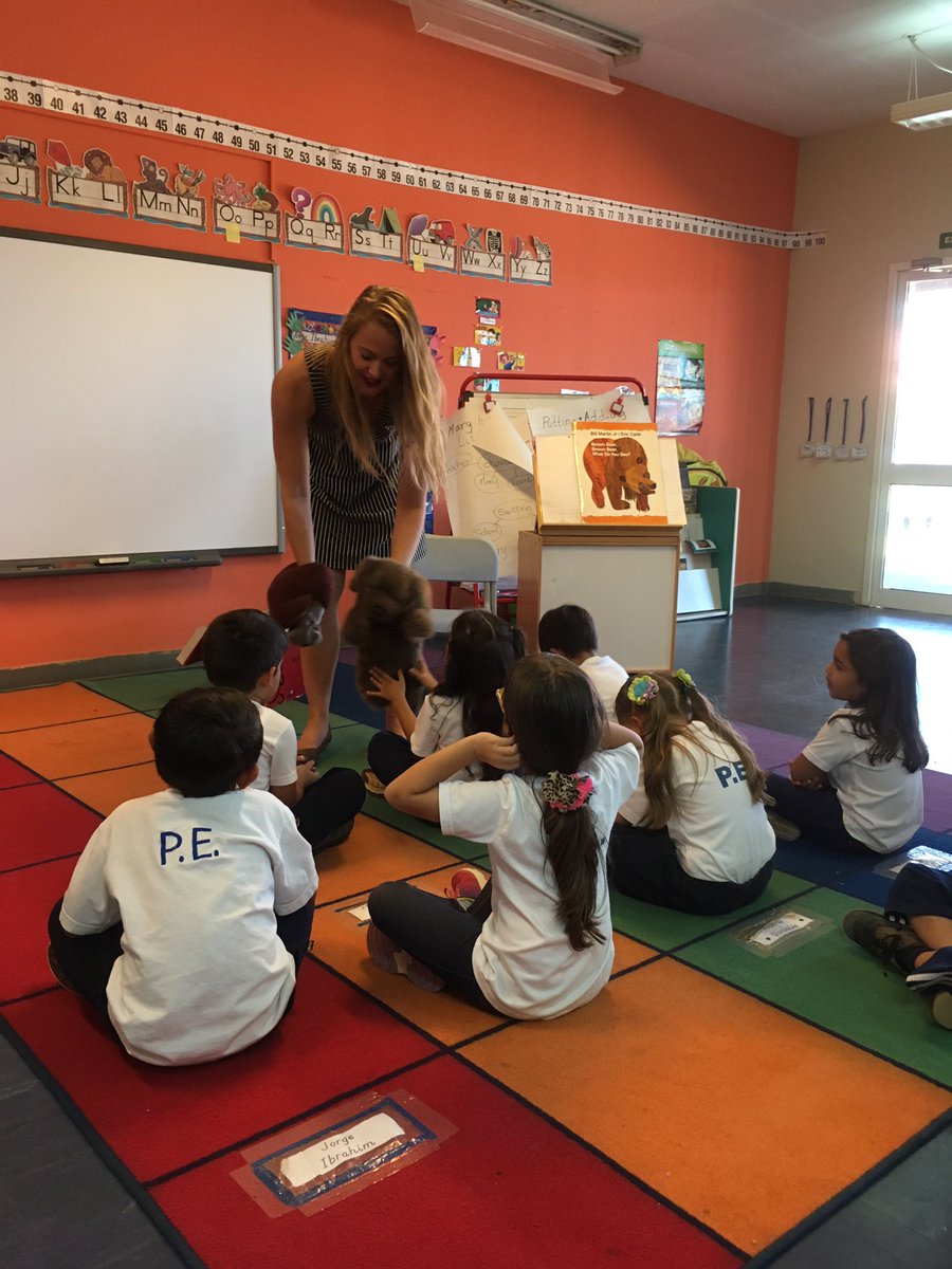ValentinaNM9's tweet photo. @ISM_Kidd talking about accidents at school with Kinder students #Secondstep #ISM2016 https://t.co/sTkYGIcp7u