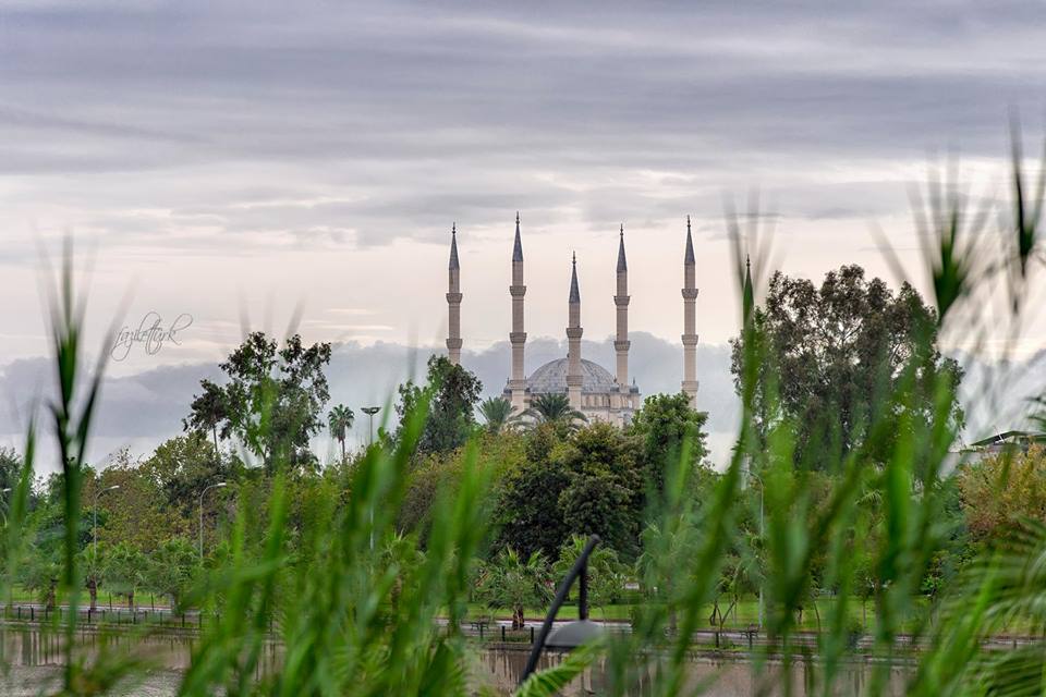 Engin_ALBAYRAK's tweet image. #Rahmet (ﺭﺣﻤﺖ ) ile 
#Zahmet (ﺯﺣﻤﺖ ) arasında bir
        . NOKTA
¯¯¯\\ Farkı vardır ALLAH dilerse,
▬▬// Zahmetteki noktayı kaldırıverir ...