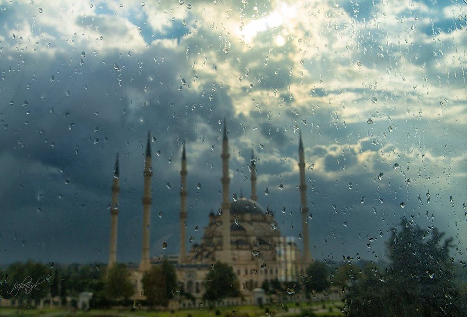 Engin_ALBAYRAK's tweet image. #Rahmet (ﺭﺣﻤﺖ ) ile 
#Zahmet (ﺯﺣﻤﺖ ) arasında bir
        . NOKTA
¯¯¯\\ Farkı vardır ALLAH dilerse,
▬▬// Zahmetteki noktayı kaldırıverir ...