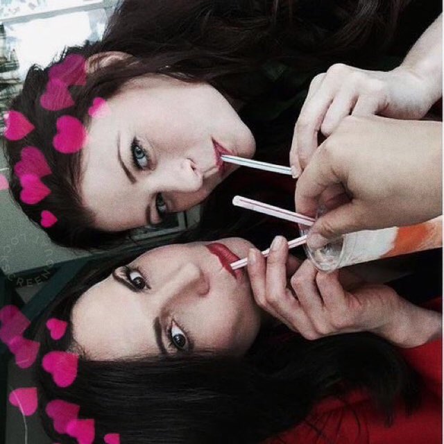 Lana and emilie ❣️
✨RT if you save 

✨ please be honest 🙏🏻

✨like If you like 
- em 🦄