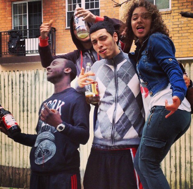 kaylapink_'s tweet photo. LMFAO. Why did I just find this amazing photo of a 40oz race finale like 3 years ago hahaha @Edrizzyy @zubearfetty @Taylor94Taylor https://t.co/fH6lKPjIPG