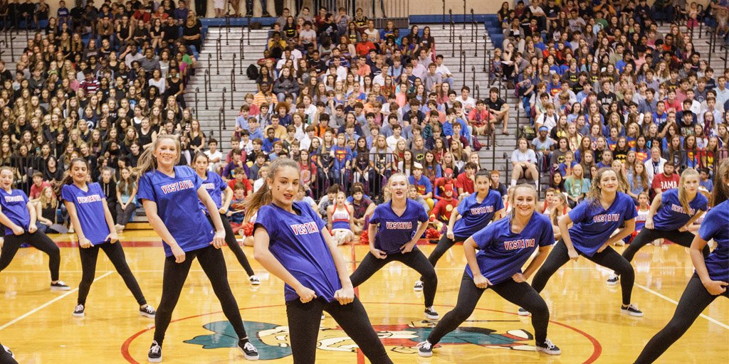 Varsity Brand School Spirit Awards has 7 NEW categories to enter. Select your category now&gt;&gt;bit.ly/2dYXtWz