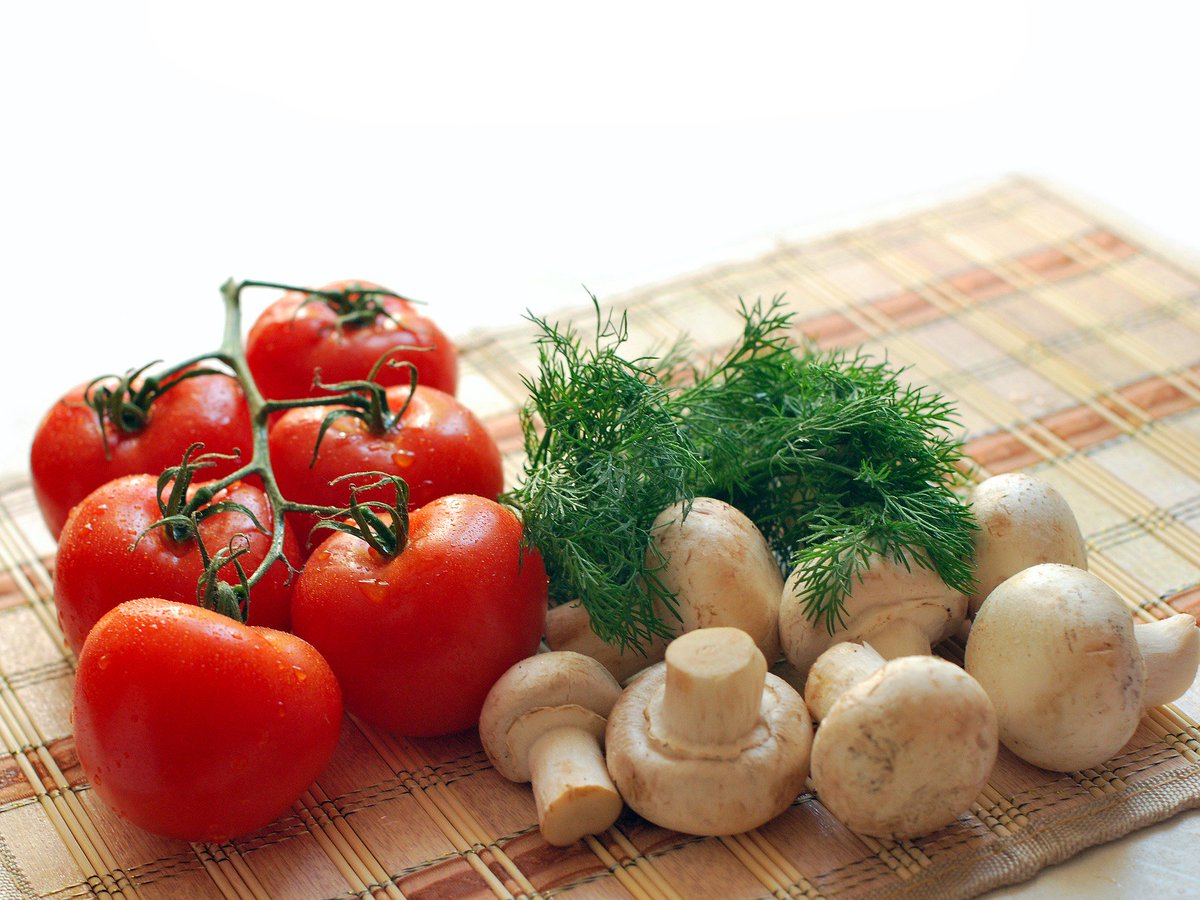 e_comanda's tweet photo. #Menu #vegetariano – acredite, ele não vive só de salada! Saiba como criar o seu: https://t.co/2UnFV1pad8 https://t.co/h0ZJAwoBoW