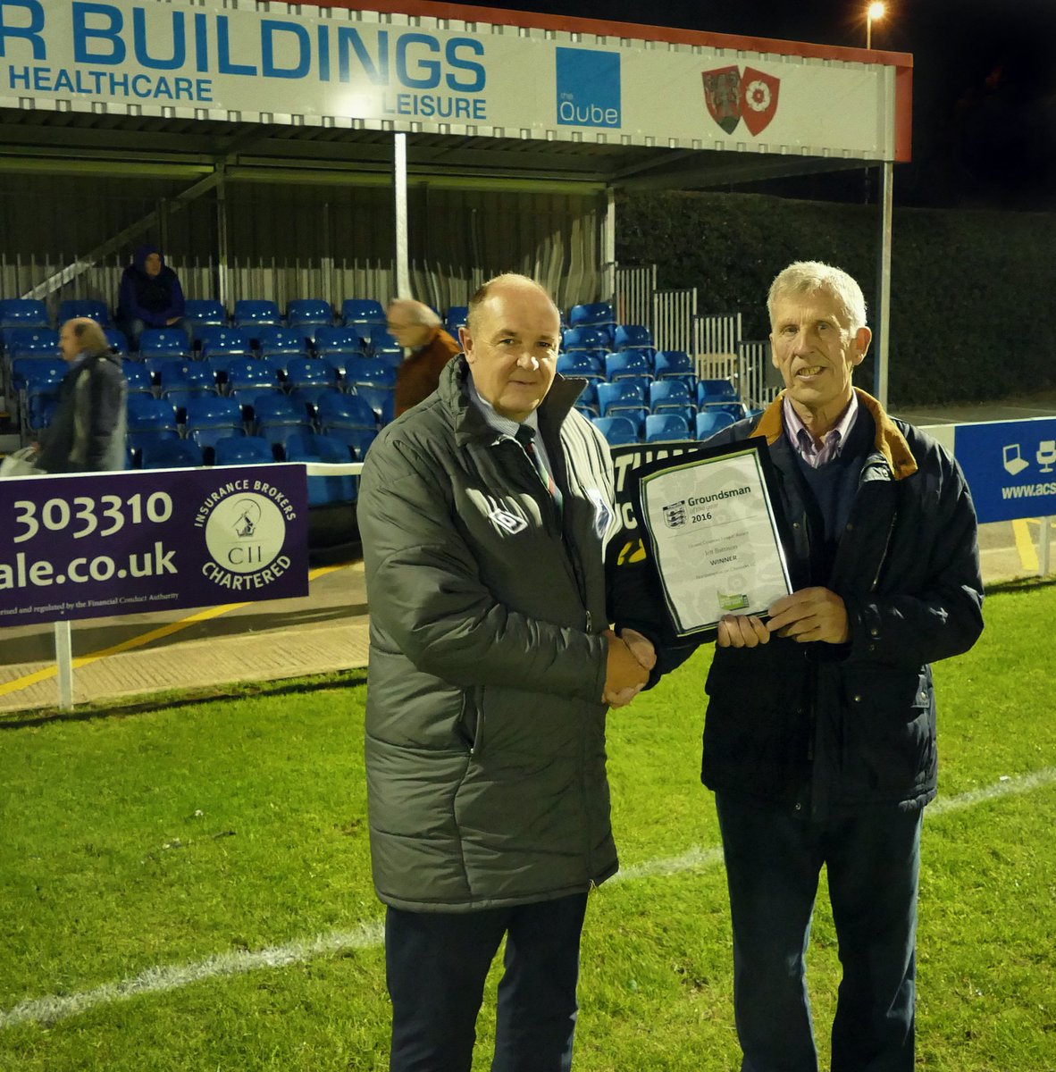 utdcos's tweet photo. Jeff Bateson of  @ONChenecksFC1 awarded the UCL FA Grounds man of the year ward.
Congratulations Jeff! https://t.co/PPDsZkazUM