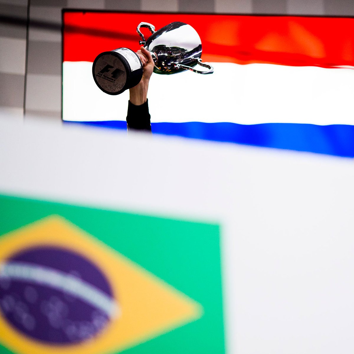 redbullracing's tweet image. The Flying Dutchman! 👊🇳🇱 The morning after the drive before... #givesyouwings #BrazilGP