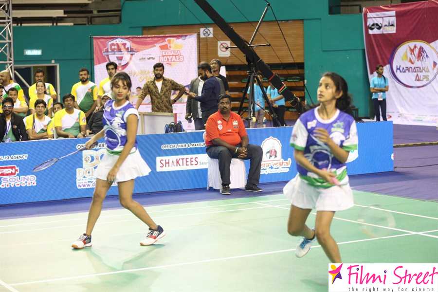 filmistreet's tweet photo. Celebrity Badminton League Final Photos #CBL2016 https://t.co/3OQ5pQJBFh
@isudheerbabu @SUJAVARUNEE  @TollywoodThndrs @LakshmiManchu https://t.co/1N0Yjz5HgD