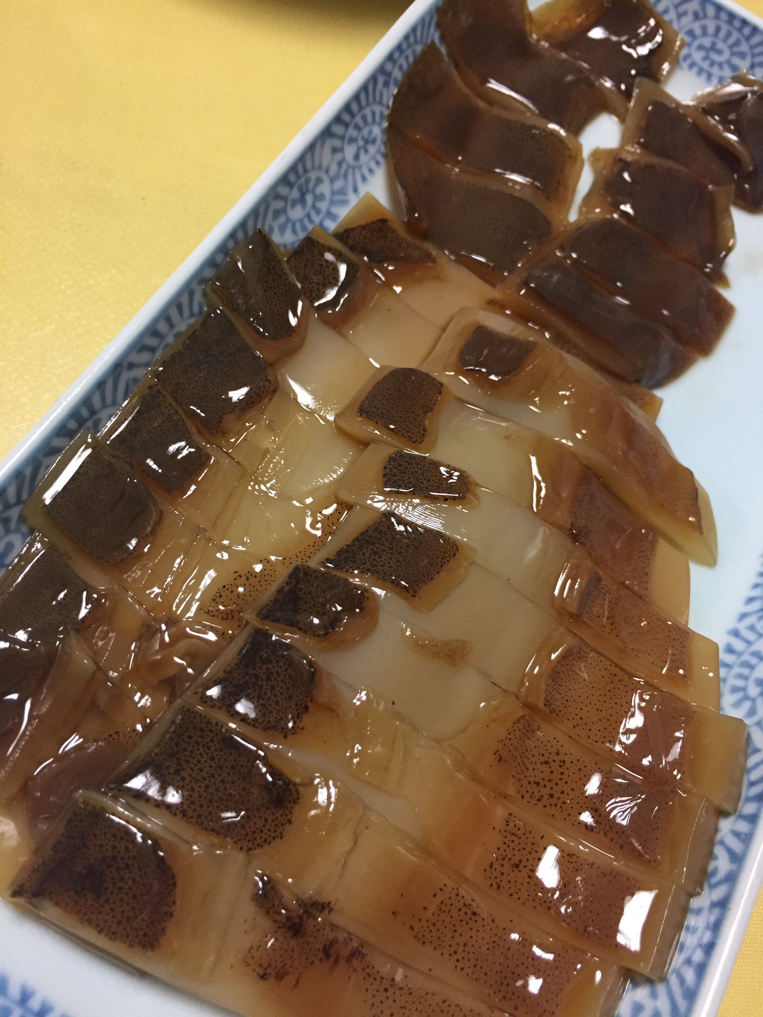 そらなさゆり 釣りが生業の人 ティップランで釣ったアオリイカ 肝入りバター醤油炒め 沖漬け 沖漬け肝入りニンニクゴマ油炒め もう ビールに合いまくりです T Co Dw90i6phik Twitter