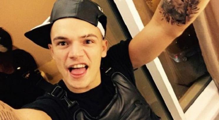 satedua1's tweet image. Cila #këngëtare ishte në krahët e reperit #Cozman?! (Foto) 10minuta.com/magazina/45582… #shqip