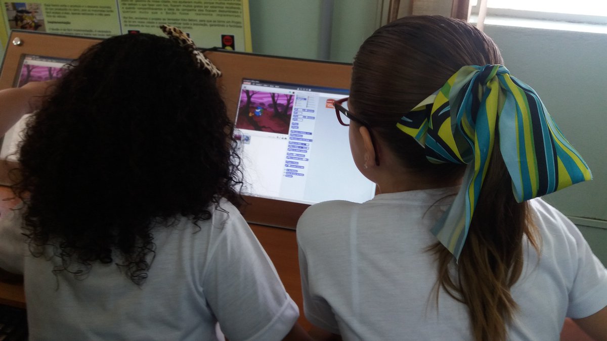 CodeClubGlobal's tweet image. #CodeClubtoptips Embrace chaos in your Code Club! Kids learn by experimenting and playing around with code.