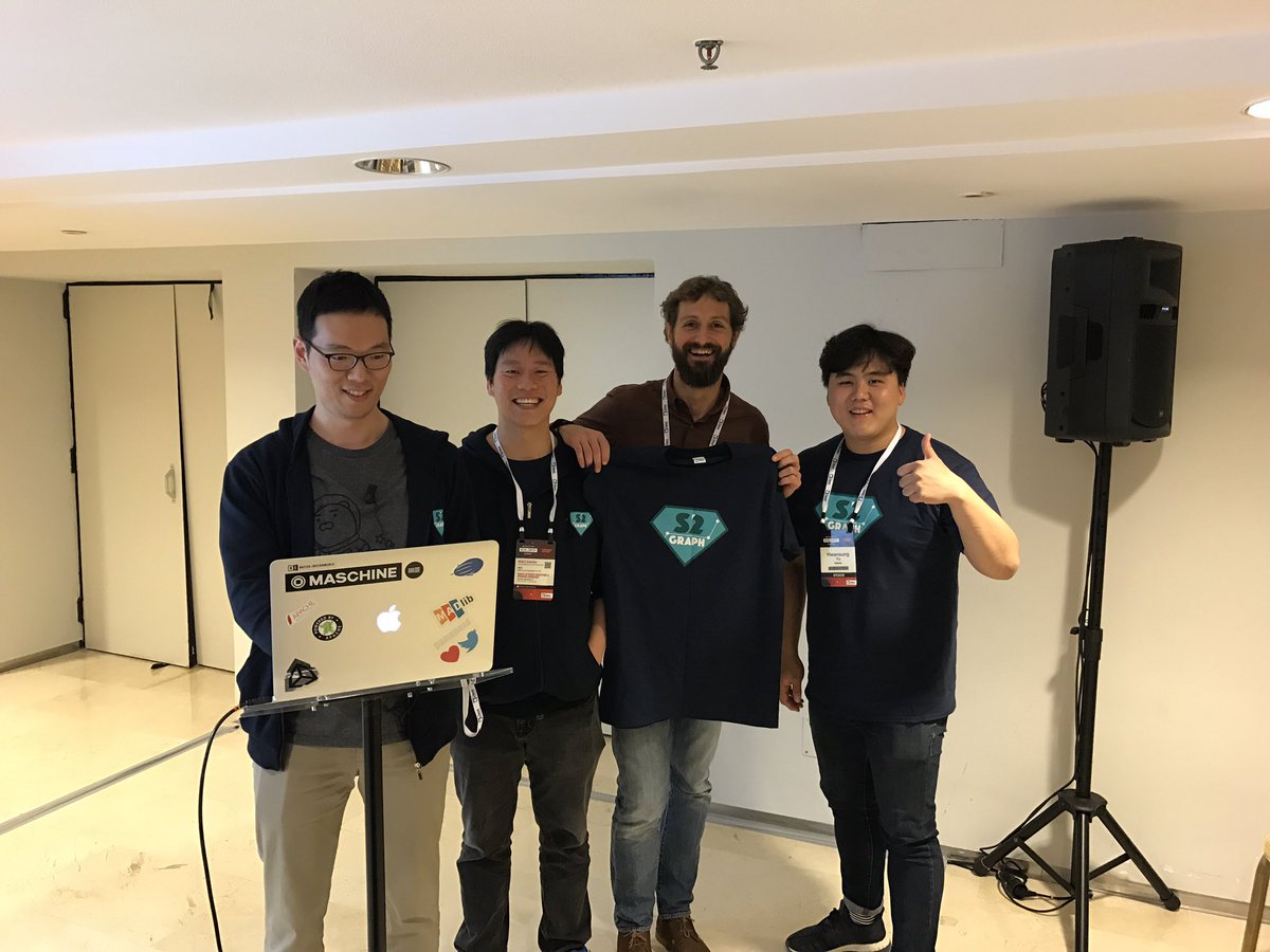 s2graph's tweet image. @s2graph team with @wikier