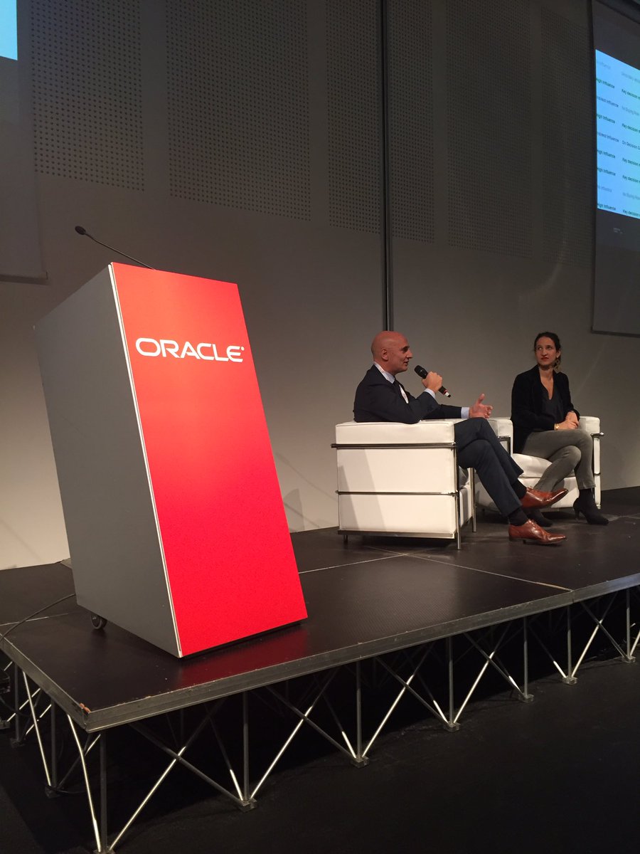 tweetH2H's tweet image. Ora @MercedesBenz_IT "il cliente è più connesso e va intercettato in momenti diversi" #marketingautomation #oraclecloudday 2016