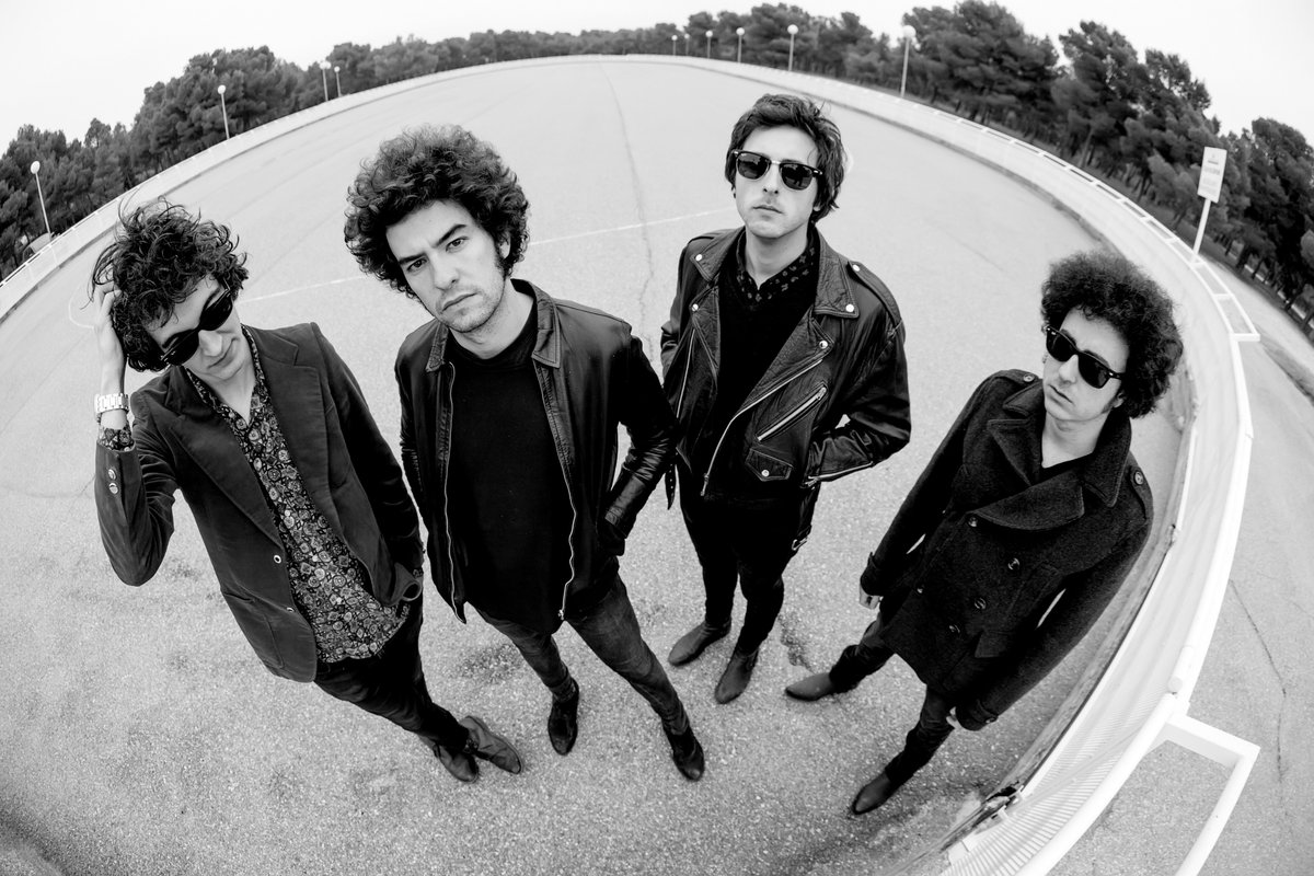 elfantasmazgz's tweet photo. El próximo 16 de Diciembre, @Valparadisoband estarán presentando disco en #LasArmas. Hazte con tu entrada en https://t.co/defLylJtoV https://t.co/9BZnBYjfXk