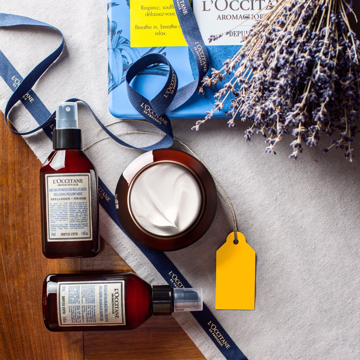 loccitane_chile's tweet photo. Lunes... ¿Necesitas darte unos mimos después de un duro día de trabajo? Prepara un baño caliente y date un masaje con la línea Aromacología. https://t.co/bIgHHSfuAw