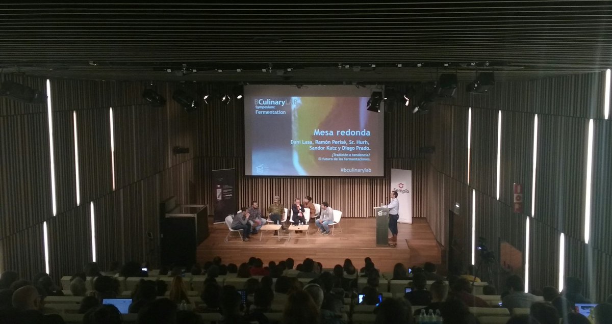 bculinary's tweet photo. Mesa redonda "¿Tradición o tendencia? El futuro de las fermentaciones".Dani Lasa, Sr. Hur, Sandor Katz y Diego Prado #FermentationSymposium https://t.co/ANHFyqu8GY