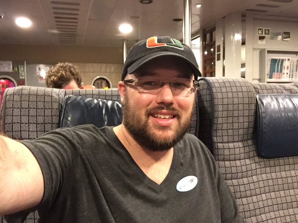 sdaviespoker's tweet photo. Until next time Macau! 🇲🇴 #BonVoyage #2016ACOP https://t.co/MQUu3pMY8M