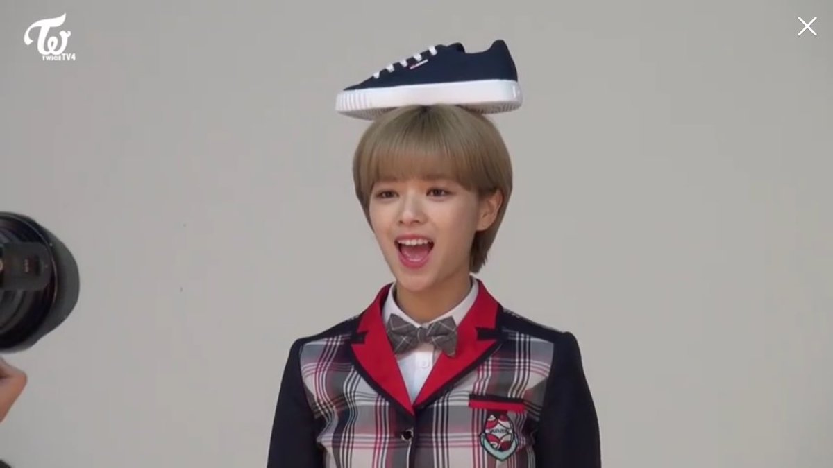 twice_ponyo's tweet photo. 入試の面接うまくいかなかったり、バス賃間違えて多く払って損したり、お洗濯失敗しちゃったり、個人的にナイーブな時期にいろいろ良いこと起きてたので、とっても時差でお祝い㊗️🎉🎊
ジョンヨンちゃんは今日も尊い👟🌈
#TT8thWin
#OOHAHH하게100MILLION https://t.co/ohGmXCFdew