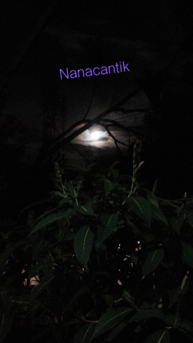 Fenomena supermoon nampak jelas dr depan rmh gue,syg klo gue sia"in,untung az Banjarmasin ni mlm cerah,ni hasilnya