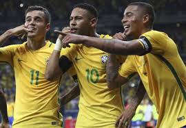 brunovicari's tweet photo. Qual geração te comove mais:
#bbbelga ou #bbtite ?
Vamos discutir no #bateboladebate https://t.co/KnzFumK3dh