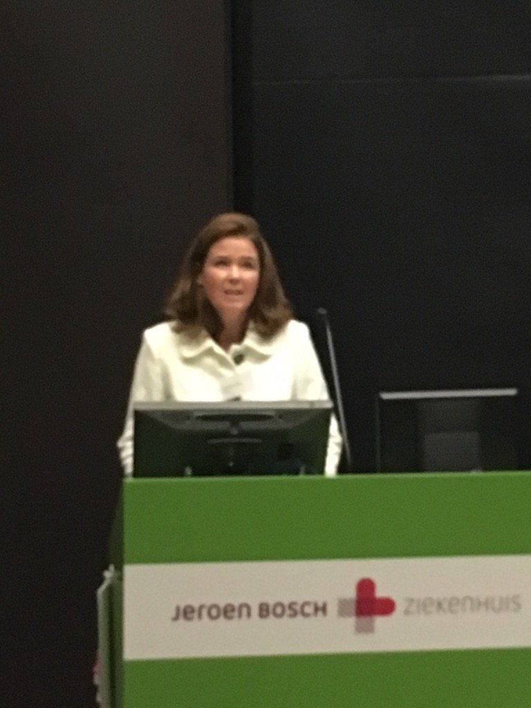 Directeur-generaal Volksgezondheid Angelique Berg onderschrijft rol van de professionals in aanpak overgewicht.