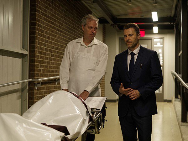 Mord ist sein Hobby: In der 3. Folge von #realdetective geht <a href="/CaravaggioC/">Curtis Caravaggio</a> alias Don Tabak heute um 21.55 bei #RTLNITRO auf Spurensuche 🕵🔍