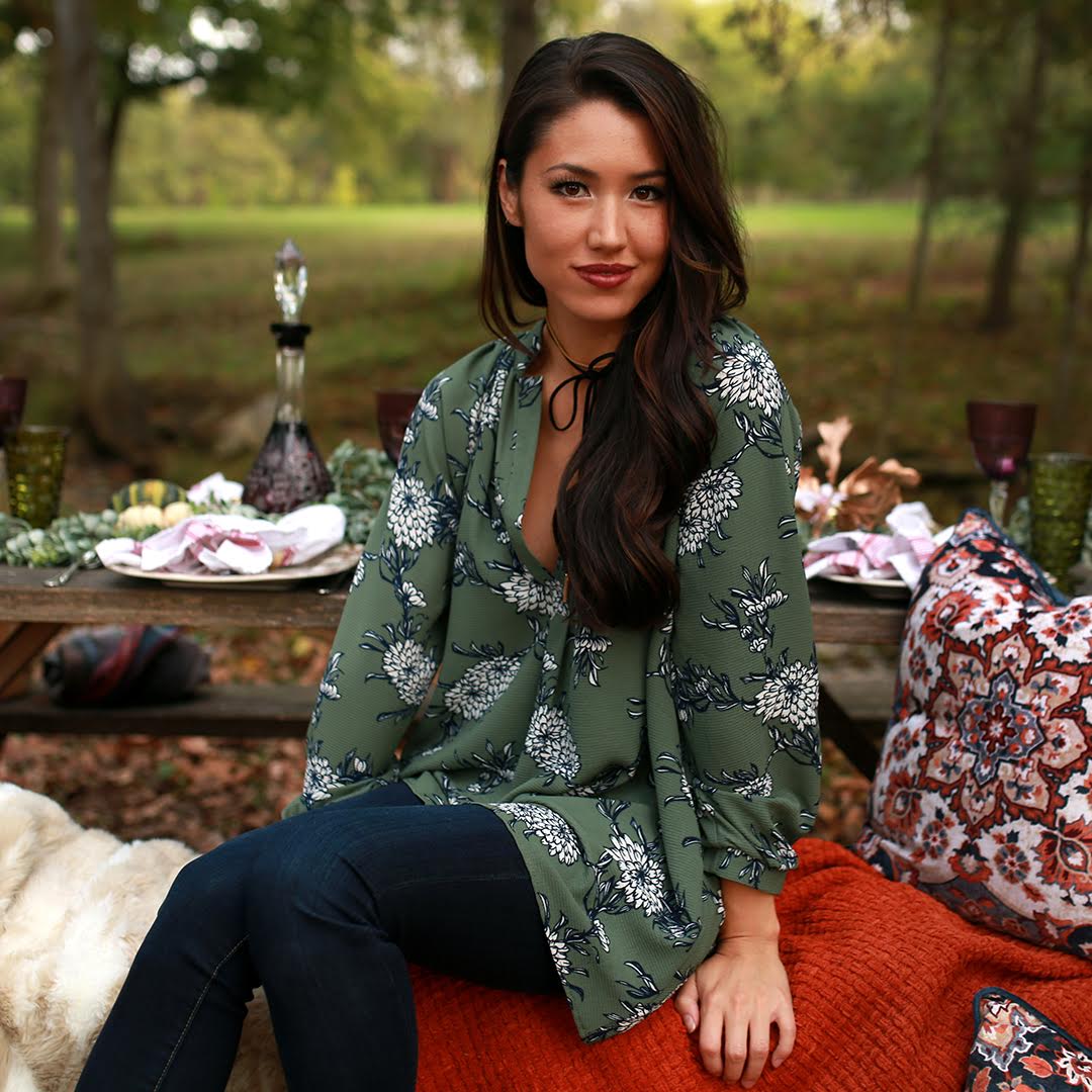 ShopImpressions's tweet photo. Donโt miss out on this gorgeous piece! Get it before the holiday is here- itโs sure to be a bestseller! #ShopImpressions #MerittBabe https://t.co/jaHLVJk4Me