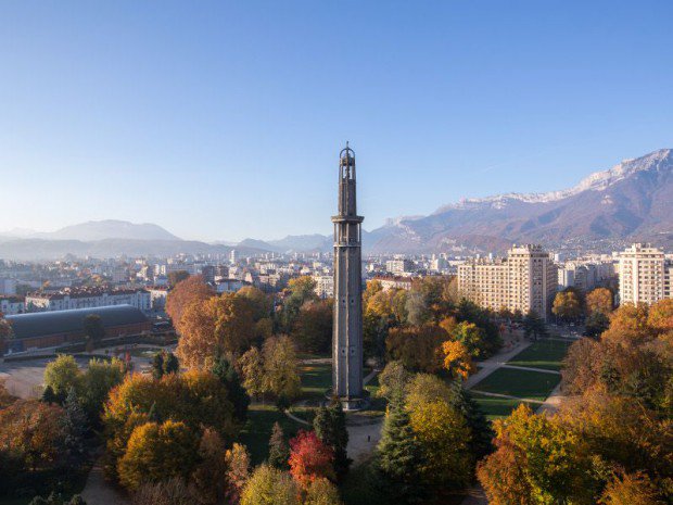 WeBuildingFR's tweet photo. @VilledeGrenoble envisage de restaurer la Tour Perret #Patrimoine
https://t.co/uU163TffOw https://t.co/gSSodm6cCj