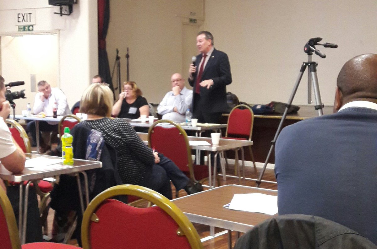 CWUmidlands7's tweet photo. #TerryPullinger the fight continues for our members #pensions & terms&conditions #PeoplesPost @labourlewis @AngelaRayner @CWUnews https://t.co/EcYiAD50aG