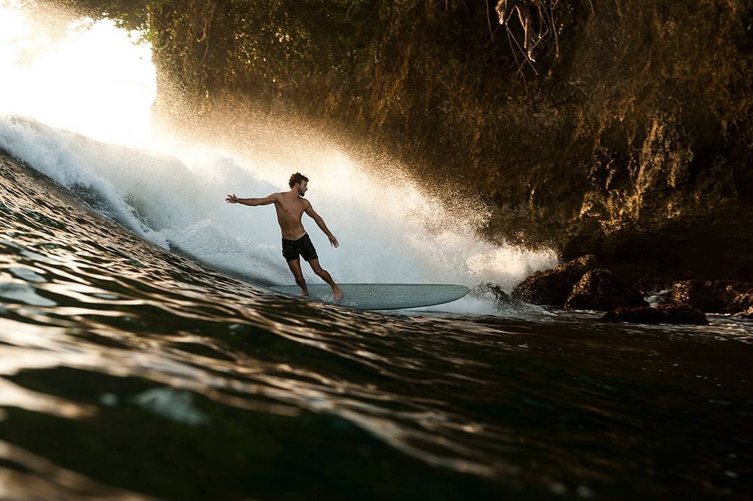 LabelparkFR's tweet image. The raw beauty of longboard surfing 🏄 
📸 Woody Gooch via @SurfersVillage