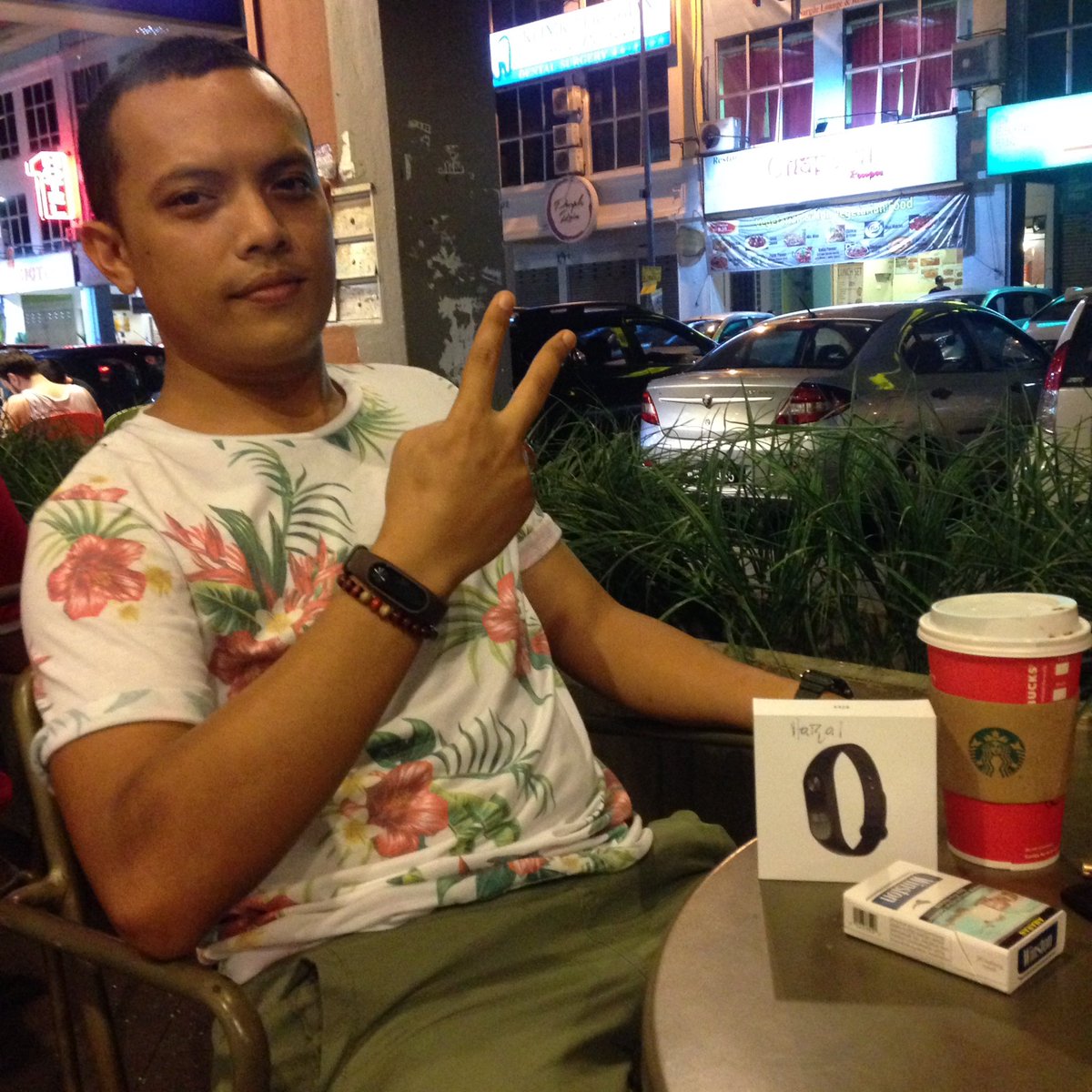 Techy_Tracker's tweet image. Alhamdulilah..terima kasih Abg. Haiqal membeli Mi-Band 2 di Techy Tracker 🎉Hubungi sekarang:
Whatsapp | Call:0174290674🕶Stok Ready💯Original