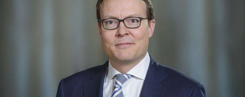 CobouwNL's tweet photo. Prins Constantijn: 'er ligt een enorm ongebruikt potentieel in (bouw)innovaties' https://t.co/p9Bcmf2fFK https://t.co/xYNZpP5qj4