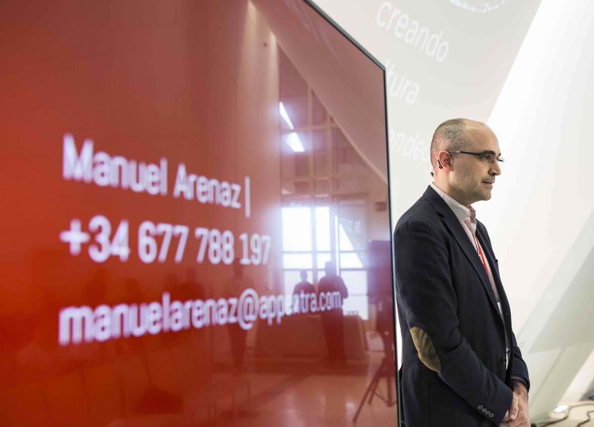 codee_com's tweet image. Kicking off #SC16 @StartupHPC with .@ManuelArenaz on CxO panel. Grand America Hotel today, 11a-11:45. #guidedparallelization