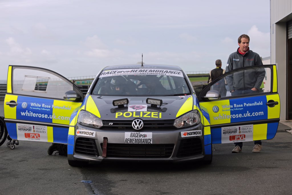 dragonphoto29's tweet photo. Congratulations @nathaliemcgloin @spinal_track at @MM_RoR #ror16 #raceofremembrance https://t.co/L6BZzQp1en