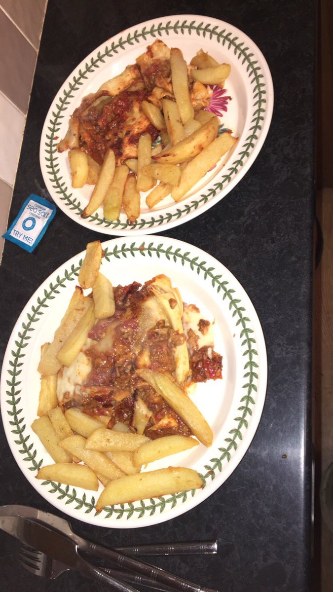 iss_Barrie's tweet image. Good news, Charlie loved it!! #topsis #lasagna #