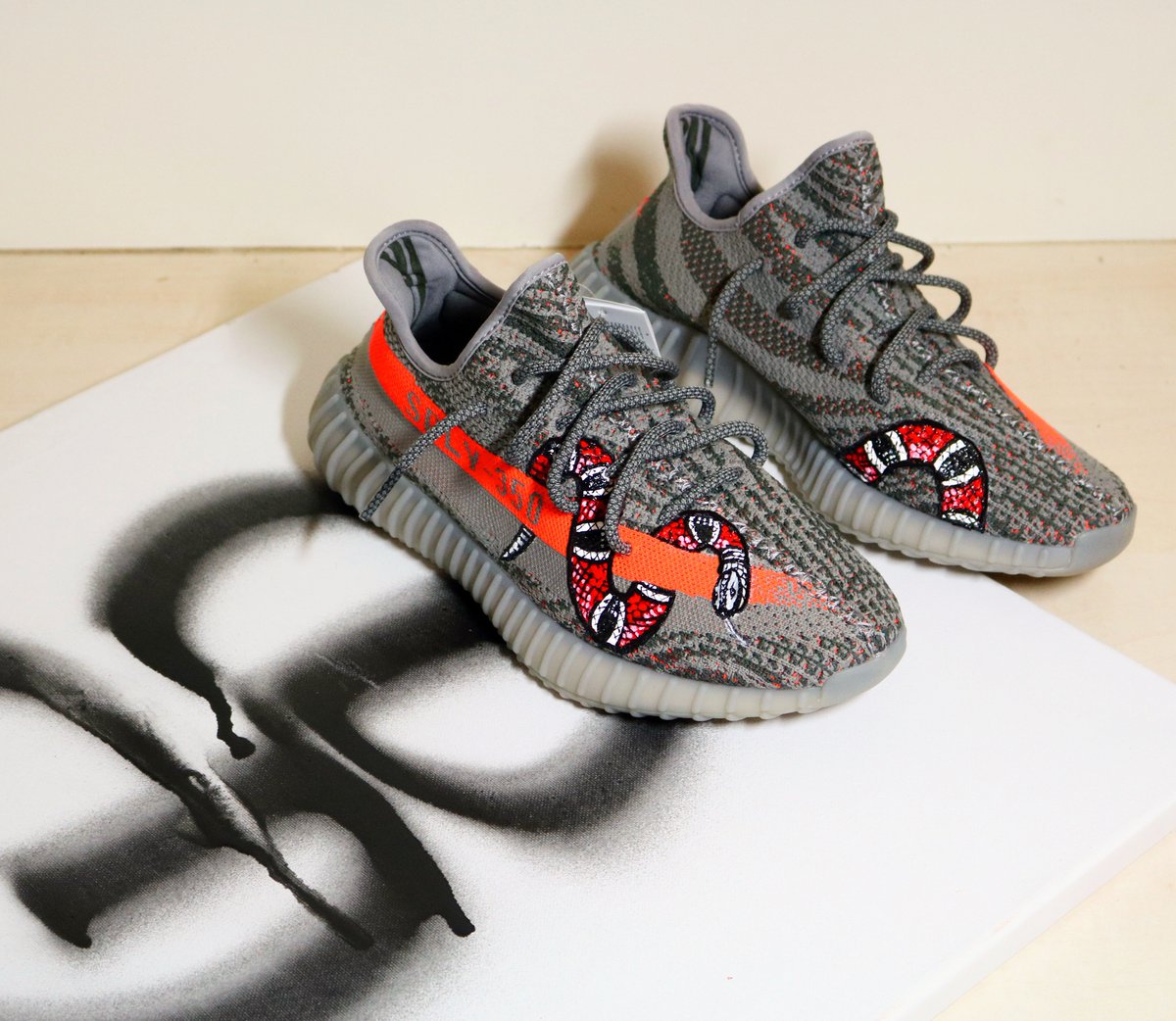 Adidas Yeezy 350 Boost V2 “Blade”from www.flysneaker.cn