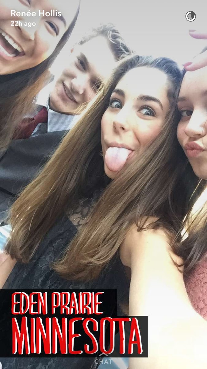 HurtKenzie's tweet photo. Happy birthday Reneé! You better pass that test so you can drive me around 🙃 https://t.co/7SRvTdi1Nj