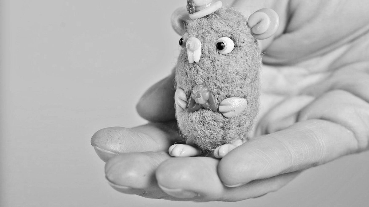 ¡Perturbador! Esta ropa interior está hecha de piel de rata, #RopaInterior #CrappyTaxidermy #excitaciónsexual #rata bit.ly/2eXzG8g