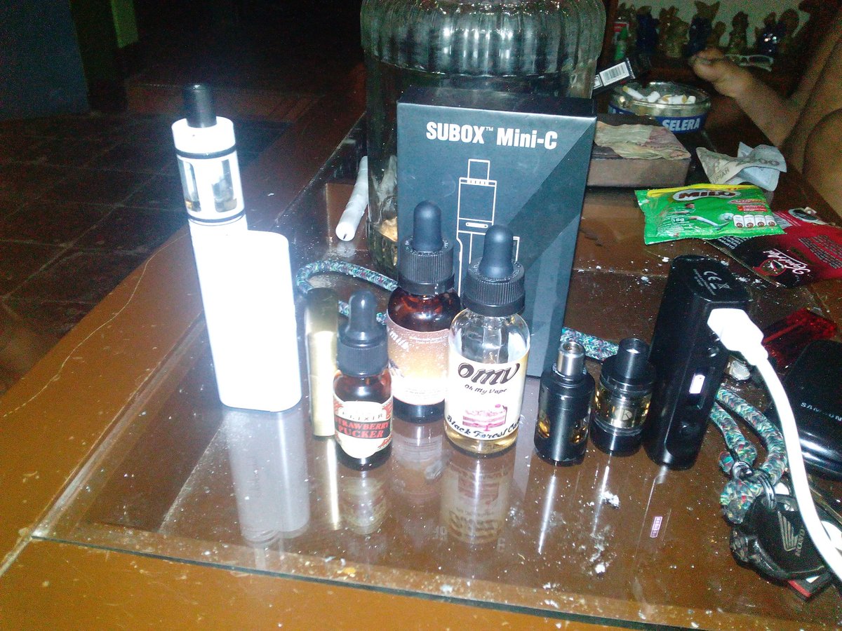 rfkhmdf's tweet photo. Yeah, i like the smoke. Kebul damri wushh💨💨💨 #vape #vaping #vaporizer #vaporized #vapor #suboxminic #rda #rta https://t.co/rMzAOgQOaP