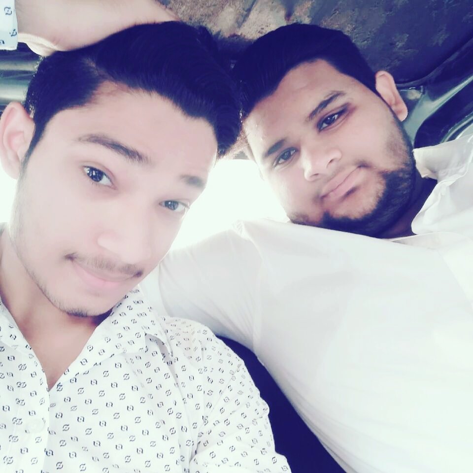 shubhamdel5's tweet photo. Bhai happy birthday again aj bhut maja aaya bhai superb day tha aj ka 😎😊✌👌👍😍😘 https://t.co/VJfRdCWdMZ