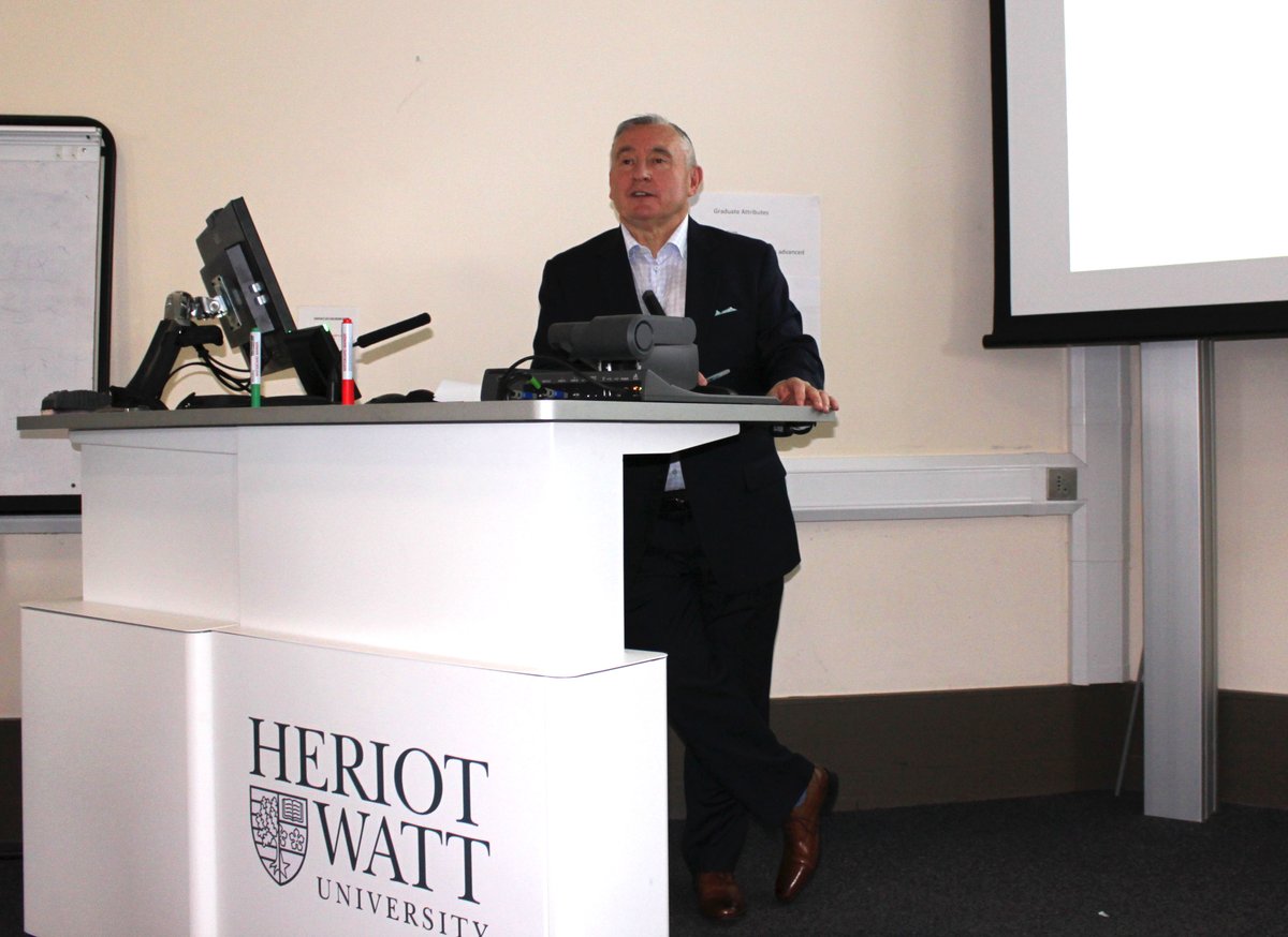 heriotwatt_soss's tweet photo. Thanks Tom Hendren CEO @ArrayMarketing for presenting to our #International #Marketing &amp; #Fashion #Marketing #internshipopportunites https://t.co/yOXbLkWJ3h